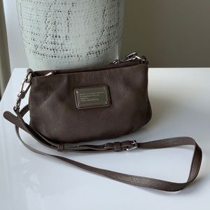 MARC BY MARC JACOBS “Classic Q Percy” Crossbody